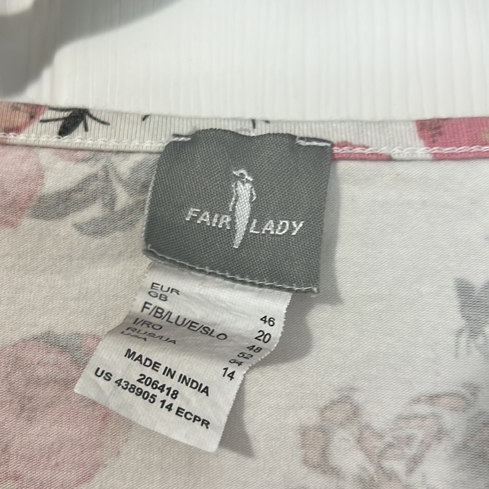 Fair Lady - Picture 2 of 6